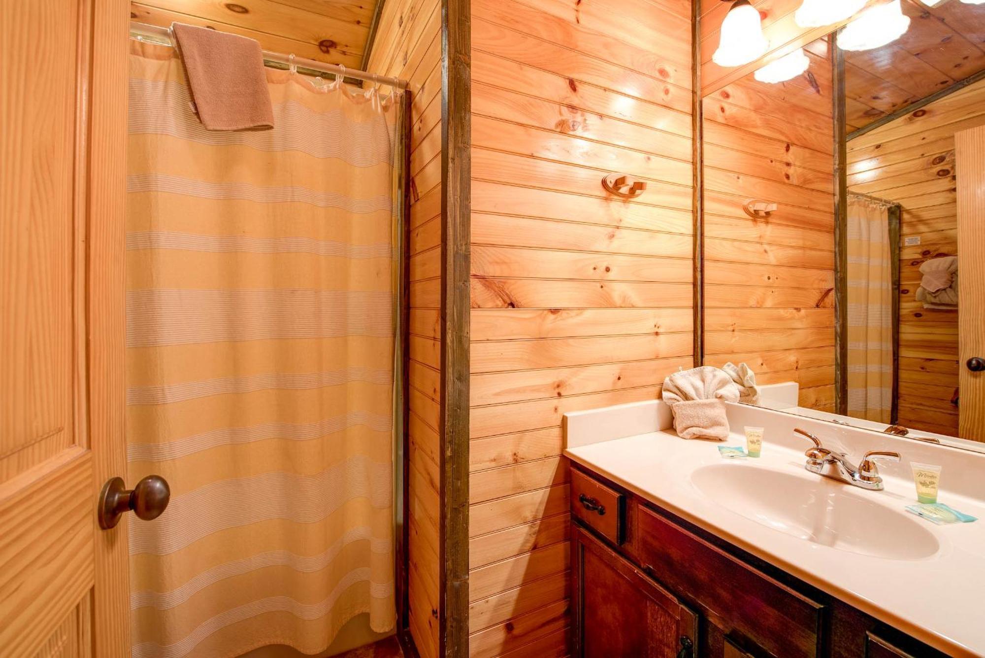 Standing Bear Lodge Gatlinburg Eksteriør bilde
